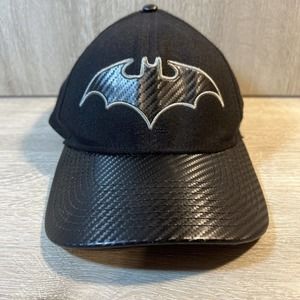BATMAN Snapback Cap DC Comics Embroidered Black Bat Logo
